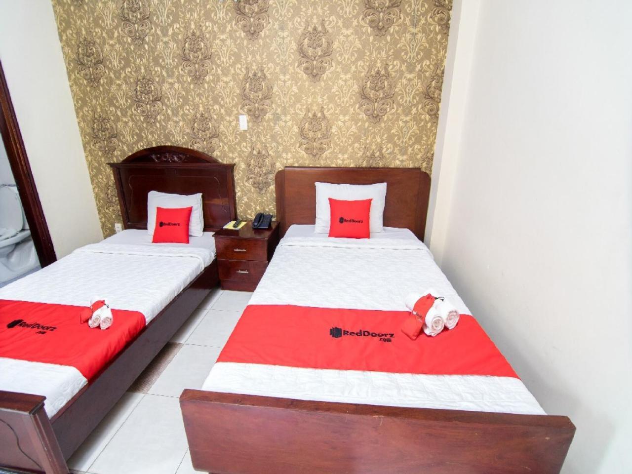 Hotel Reddoorz Near 23Rd September Park Thành Pho Ho Chí Minh Esterno foto