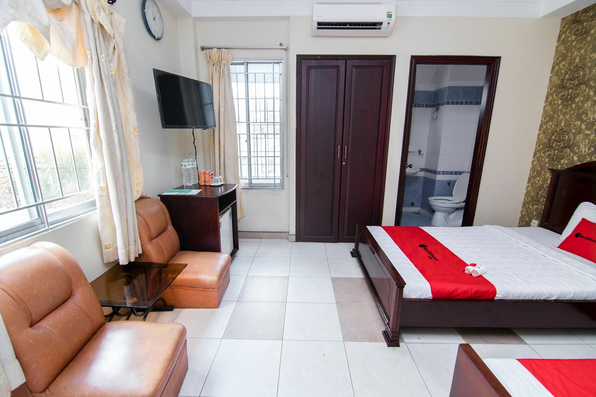 Hotel Reddoorz Near 23Rd September Park Thành Pho Ho Chí Minh Esterno foto