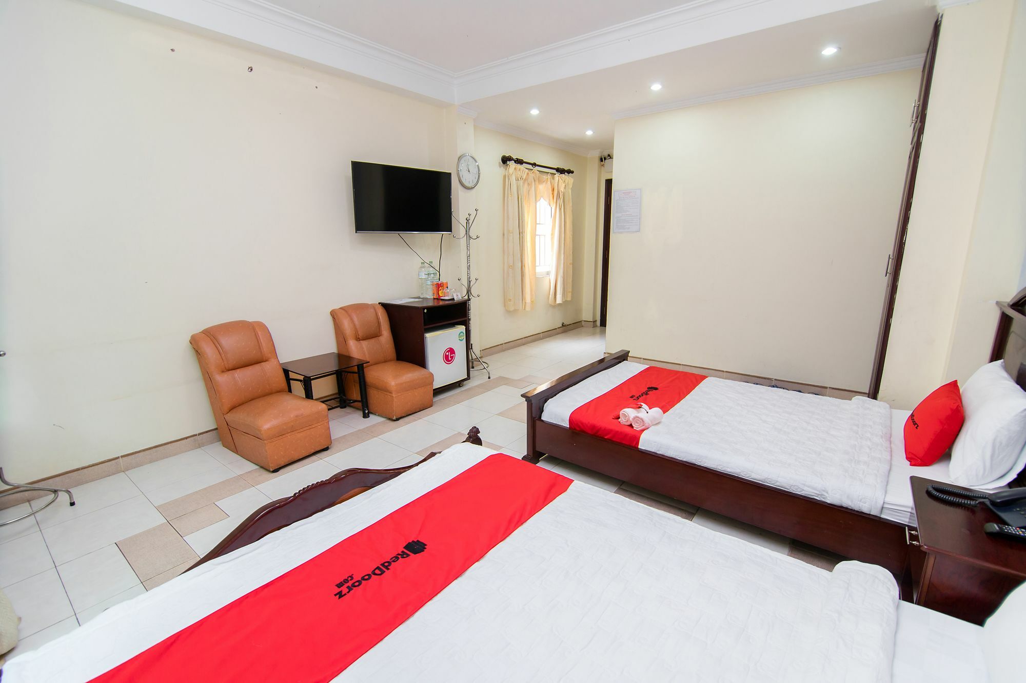 Hotel Reddoorz Near 23Rd September Park Thành Pho Ho Chí Minh Esterno foto