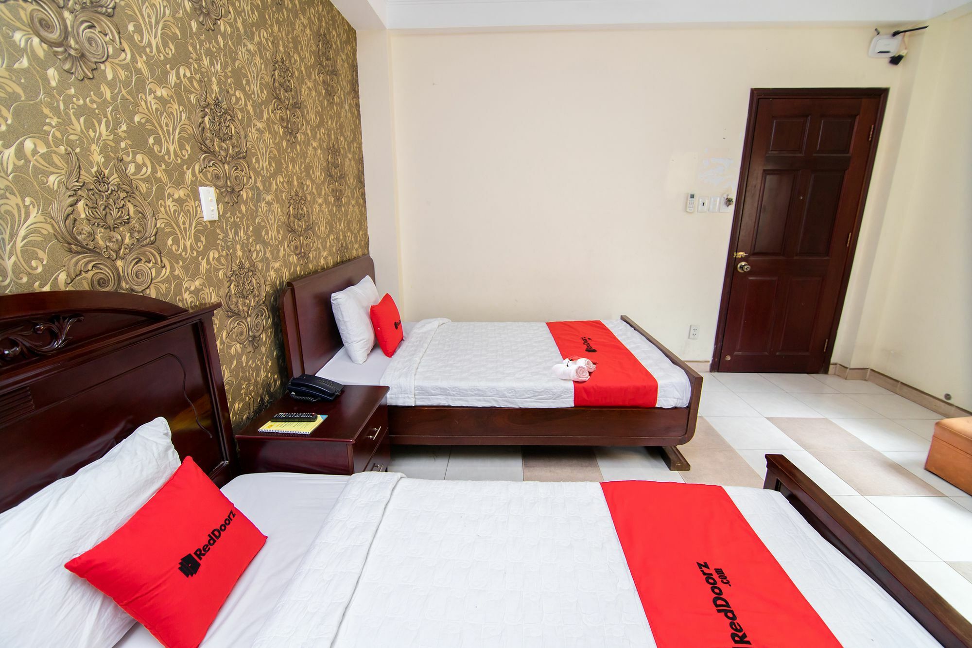 Hotel Reddoorz Near 23Rd September Park Thành Pho Ho Chí Minh Esterno foto